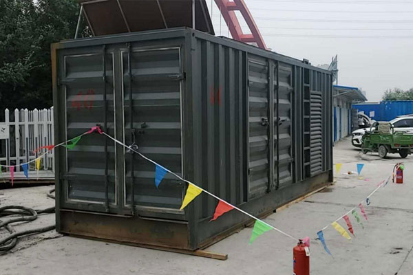 黄陵发电机租赁空气滤清器多久更换一次?